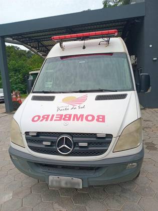 MERCEDES-BENZ SPRINTER 2.2 FURGÃO STREET 415 CDI TETO ALTO DIESEL 3P MANUAL